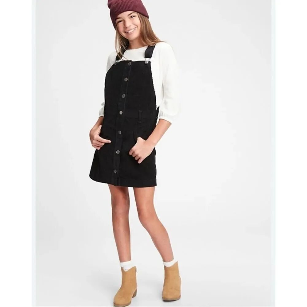 Gap KidsāNWT black corduroy skirtallāL10
